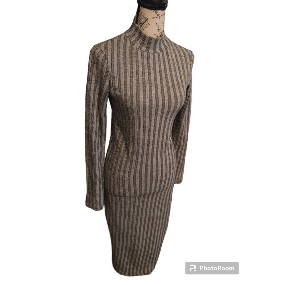 Zara turtleneck maxi long sleeve dress Small Edgy Officey
